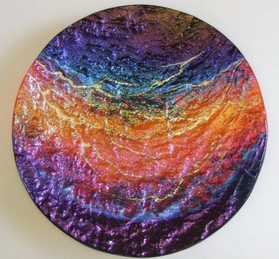 Hawai'i Lava Platter, Round, by Marian Fieldson. Lava flow-molded glass art with 22K gold accents handmade on Hawaii.