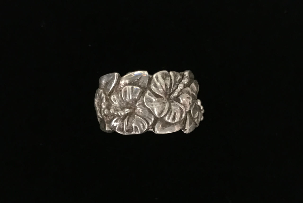 Hibiscus In Bloom Sterling Silver Ring by Bruce Tapley - BTNB188