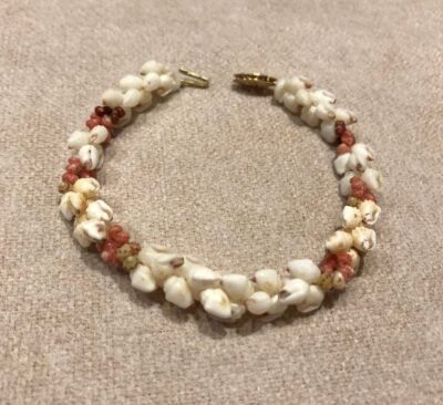 EXAMPLE: Niʻihau Kipona Bracelet