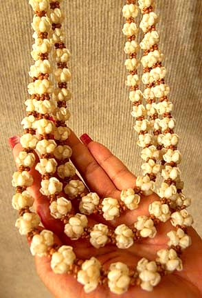 3 Strand Crown Flower Lei