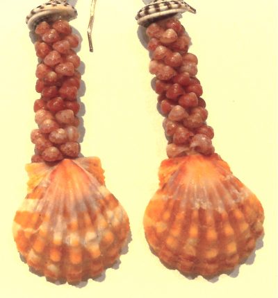 Poepoe Earrings with Sunrise Shell