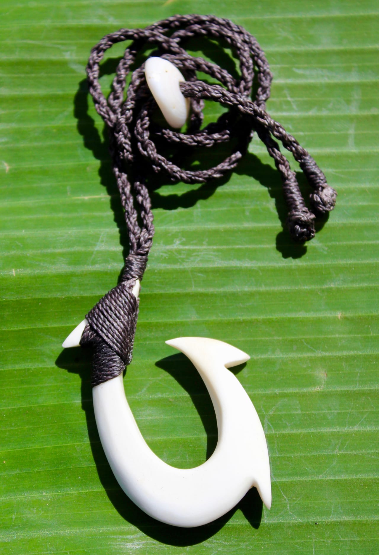 https://www.mauihands.com/wp-content/uploads/2020/06/fish-hook-necklace-sam837-2.jpg