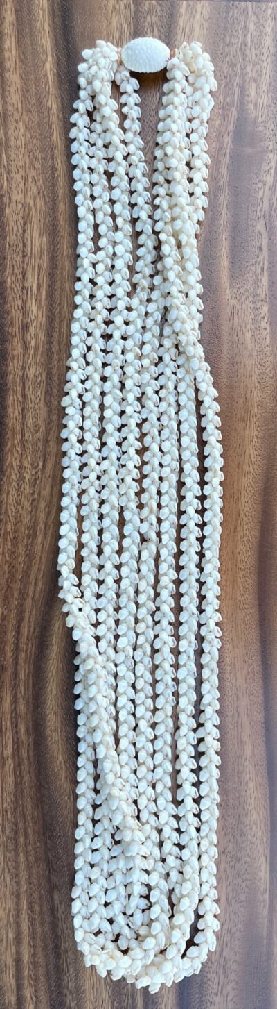 Ni'ihau Collectors' Lei, 40 inch 4 Strand White Momi, Vintage