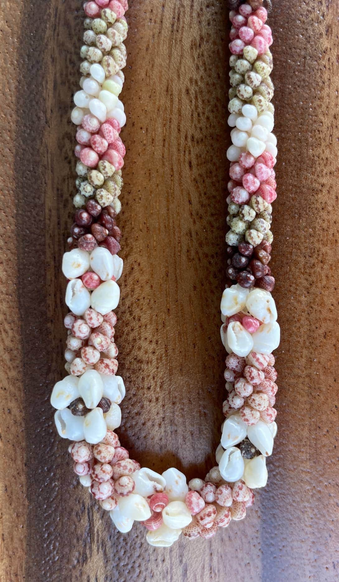 Ni'ihau Momi Shell Lei – Ohana Shop Kauai