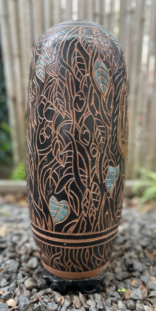 "Maui Captures the Sun" Sgraffito Vase by Yong Rhee - YSR06