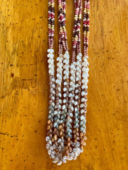 Niʻihau Collectors' Lei, 56-Inch 3-Strand Kipona