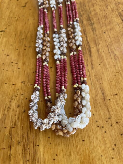 Niʻihau Collectors' Lei, 32-Inch 3-Strand Kipona