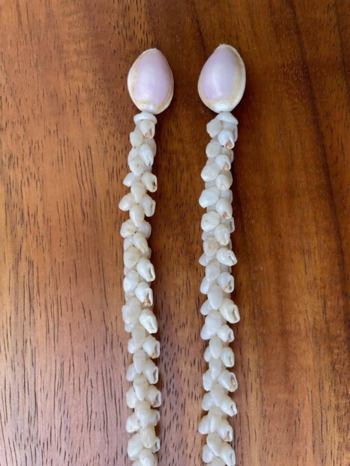 Ni‘ihau Lei, 23-Inch Kipona Deluxe
