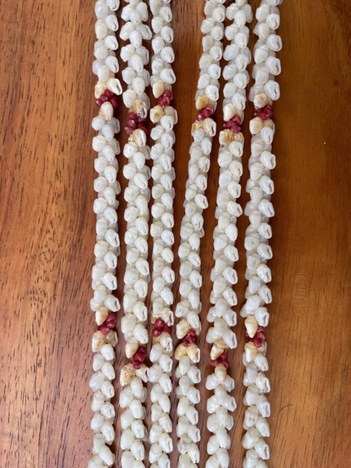 Ni‘ihau Collectors' Lei, 34-Inch 3-Strand Kipona Roselani