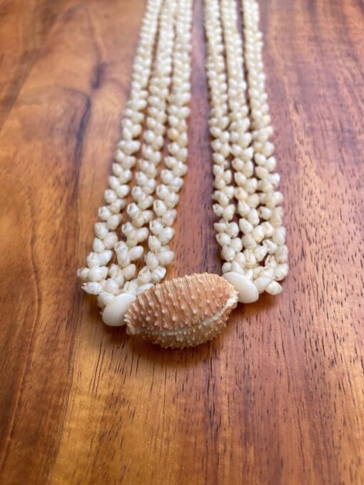 Ni‘ihau Collectors' Lei, 46-Inch 3-Strand Momi Ke‘oke‘o Maika‘i