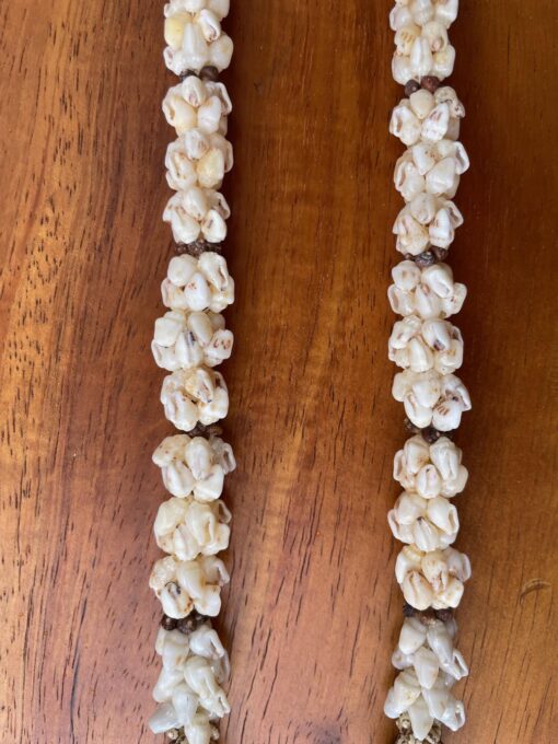 Ni‘ihau Lei, 23-Inch Crown Flower Poepoe
