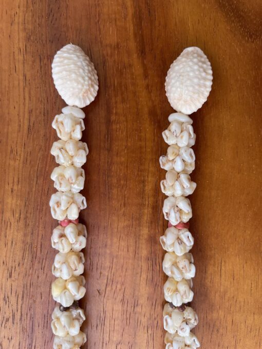 Ni‘ihau Lei, 23-Inch Crown Flower Poepoe