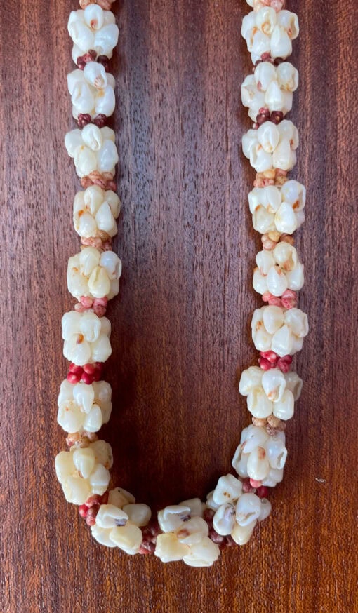 Ni‘ihau Lei, 20-Inch Crown Flower - Image 4