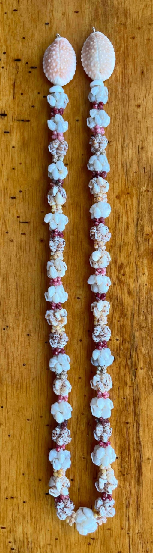 Ni‘ihau Lei, 21-Inch Crown Flower