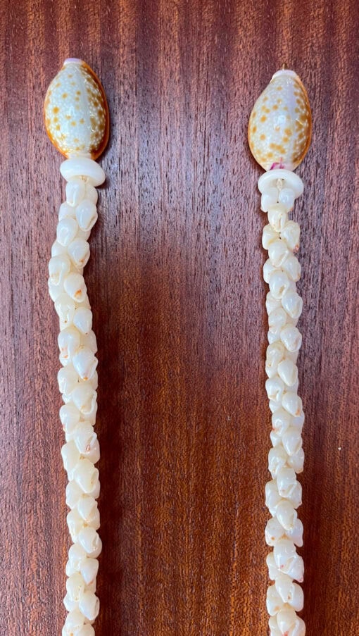 Ni‘ihau Lei, 20-Inch Kipona Poepoe