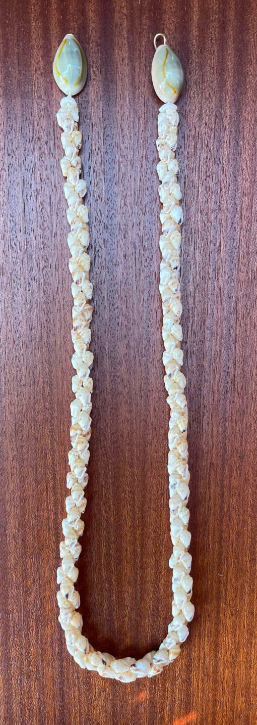 Ni‘ihau Lei, 19-Inch Momi Poepoe