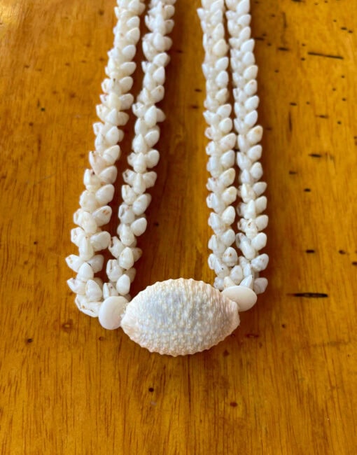 Ni‘ihau Lei, 34-Inch 2-Strand Kipona
