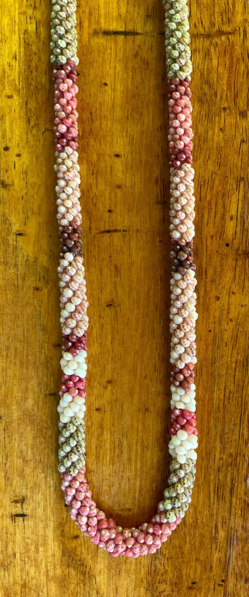 Ni‘ihau Lei, 23-Inch 4-Tie Poepoe