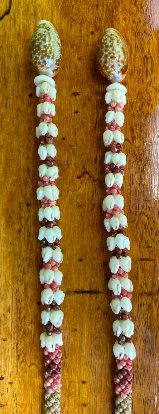 Ni‘ihau Lei, 24-Inch Double Heliconia Poepoe